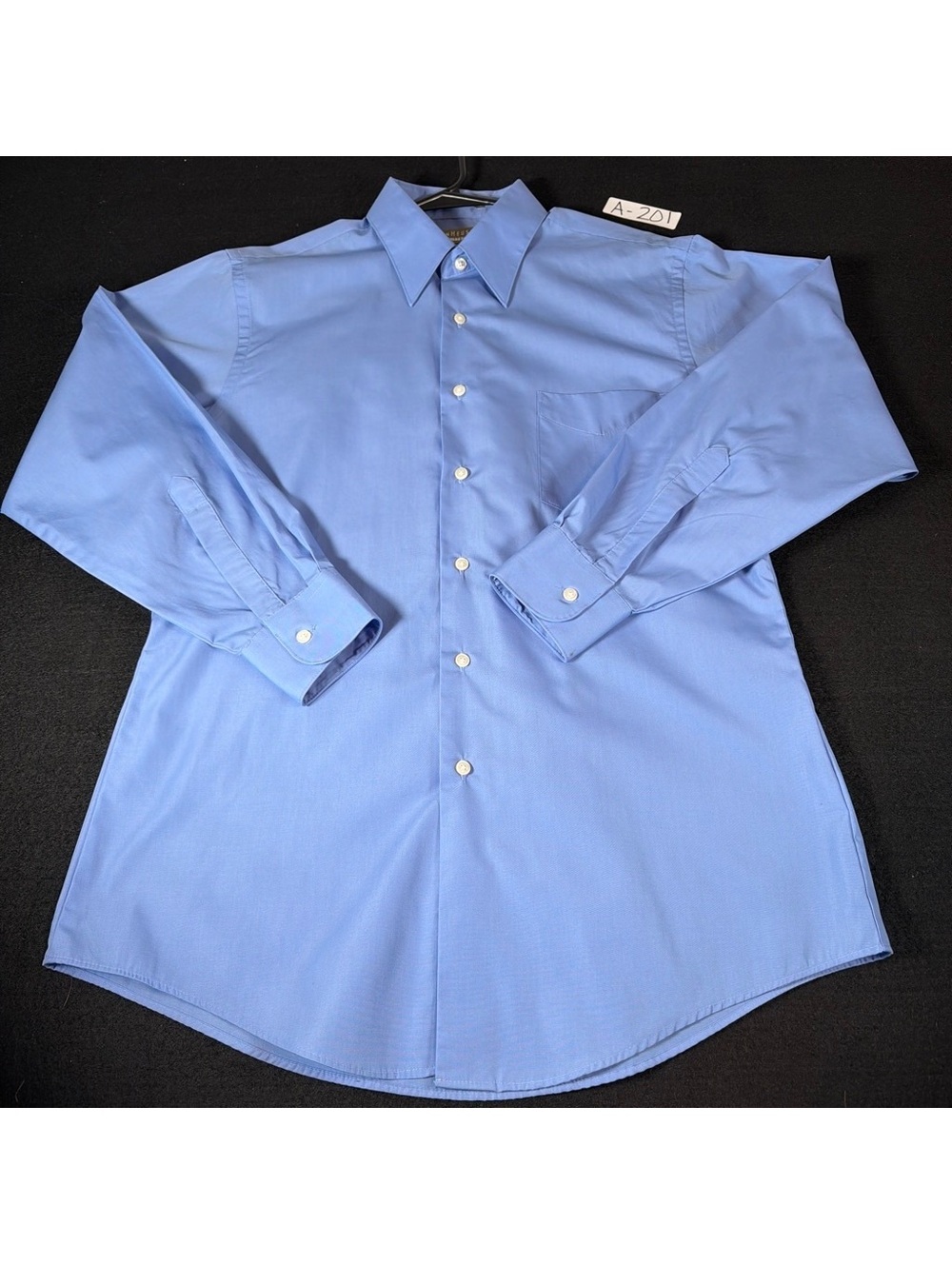 Van Heusen Men’s L Blue Fitted Dress Shirt Long Sleeve 65/35 Cotton Blend Medium